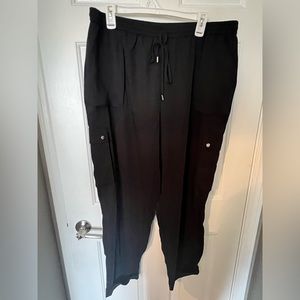 Forever 21 Size 1X Plus Size Black Drawstring Cargo Pants.